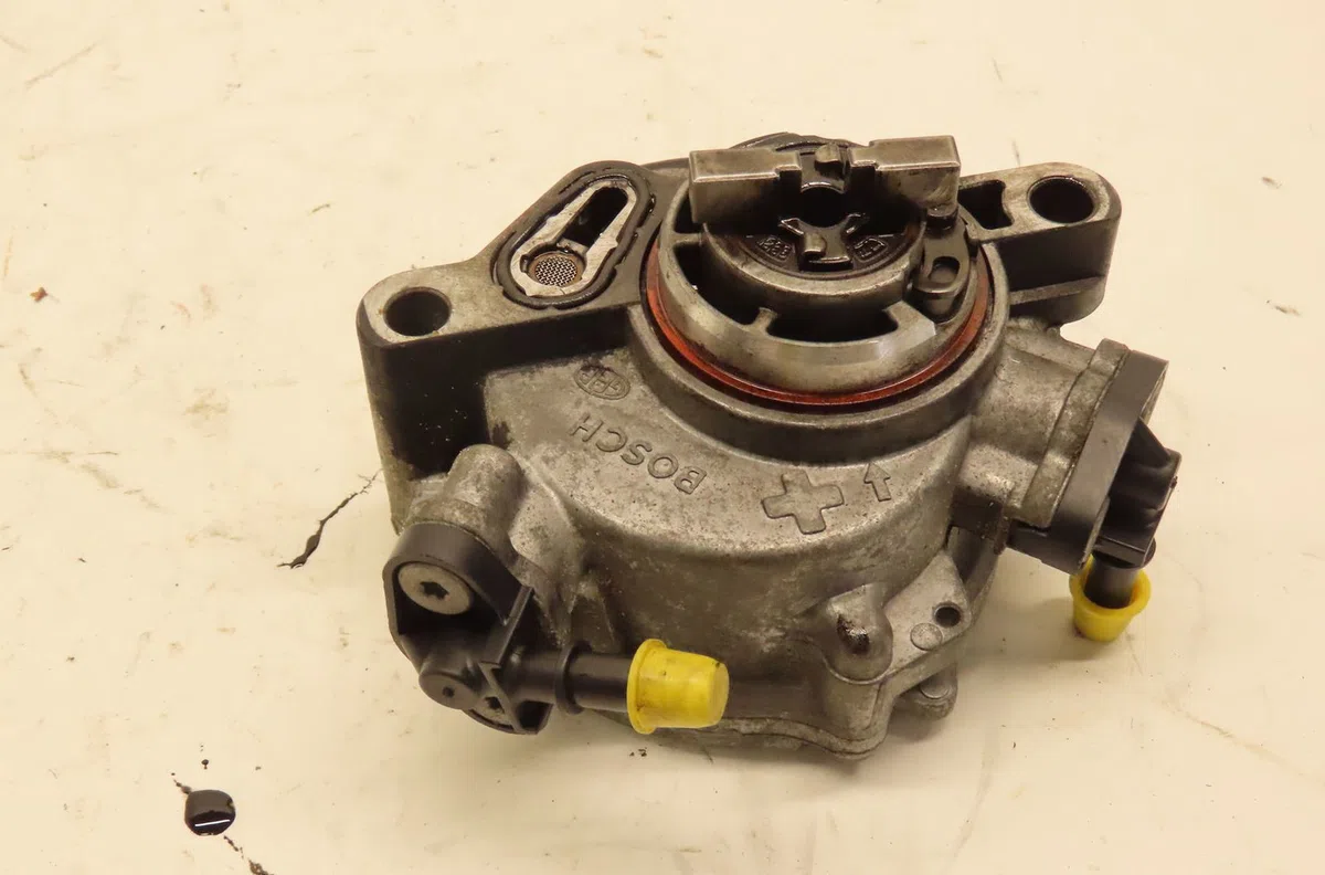 Pompe a vide Peugeot 308 I (4A_, 4C_) 1.6 hdi (2007-2014) 5 portes occasion