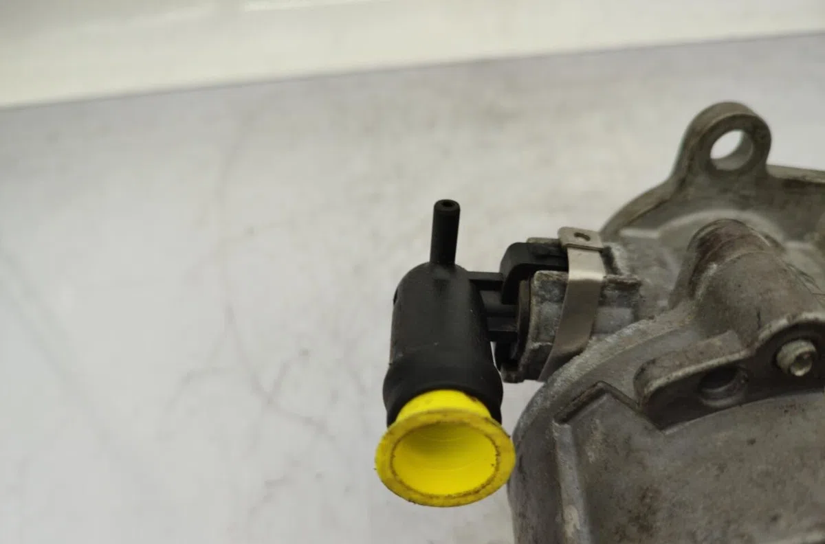 Pompe a vide RENAULT SCENIC 2 PHASE 1 occasion
