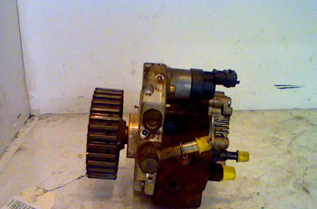 Pompe injection diesel PEUGEOT 206 2004 occasion