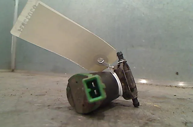 Pompe lave-glace avant CITROEN SAXO 1996 occasion