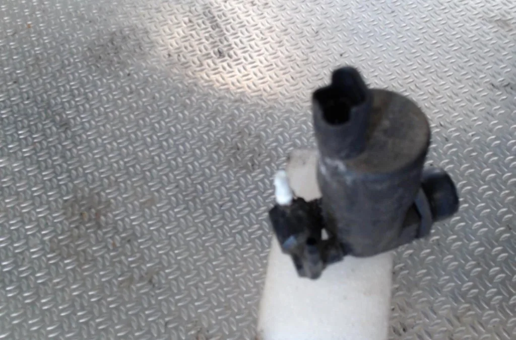 Pompe lave-glace avant RENAULT LAGUNA 2 LAGUNA 2 PHASE 2 occasion