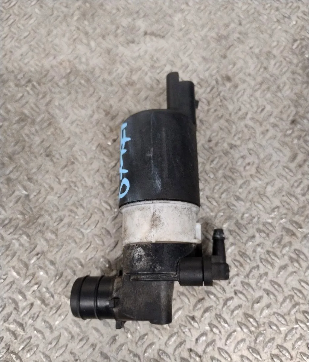 Pompe lave-glace avant Renault LAGUNA Coupé (DT0-1) 2.0 dci (dt01, dt08, dt09, dt0k, dt12, dt1c, dt1d, dt1m,... (2008-20