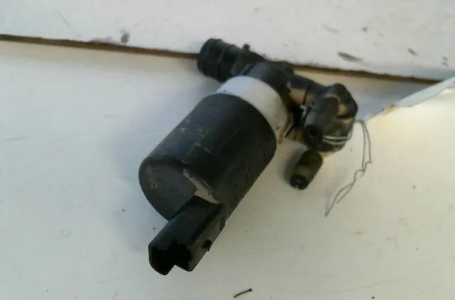 Pompe lave-glace avant RENAULT LAGUNA occasion