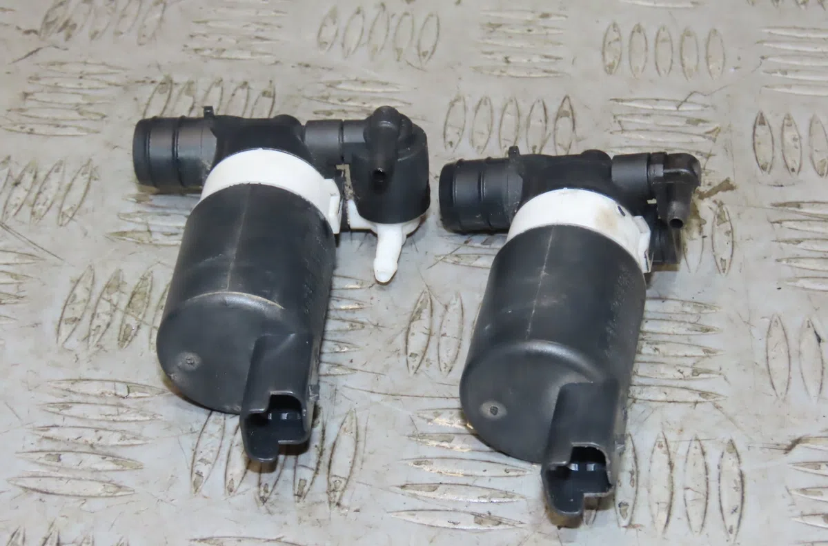 Pompe lave-glace avant RENAULT LATITUDE occasion