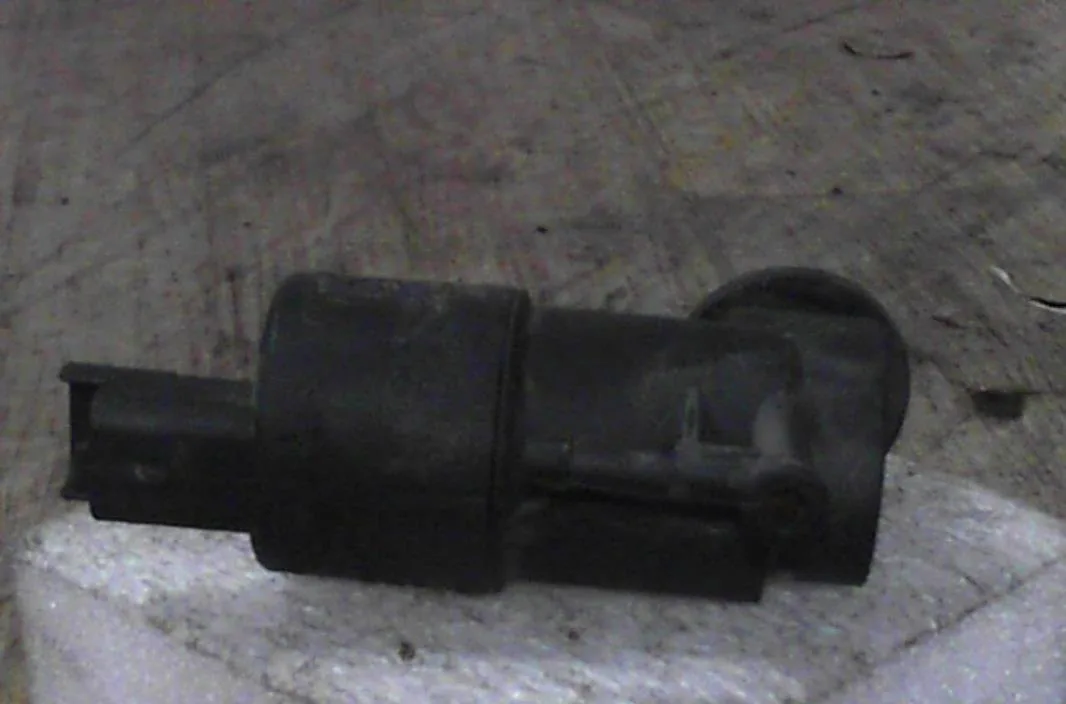Pompe lave-glace avant RENAULT MASTER 2 PHASE 2 occasion