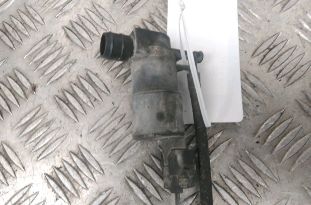 Pompe lave-glace avant Renault MASTER III Camionnette (FV) 2.3 dci 125 fwd (fv0c, fv0d, fv0g, fv0h, fv0j, fv0k) (2010) o