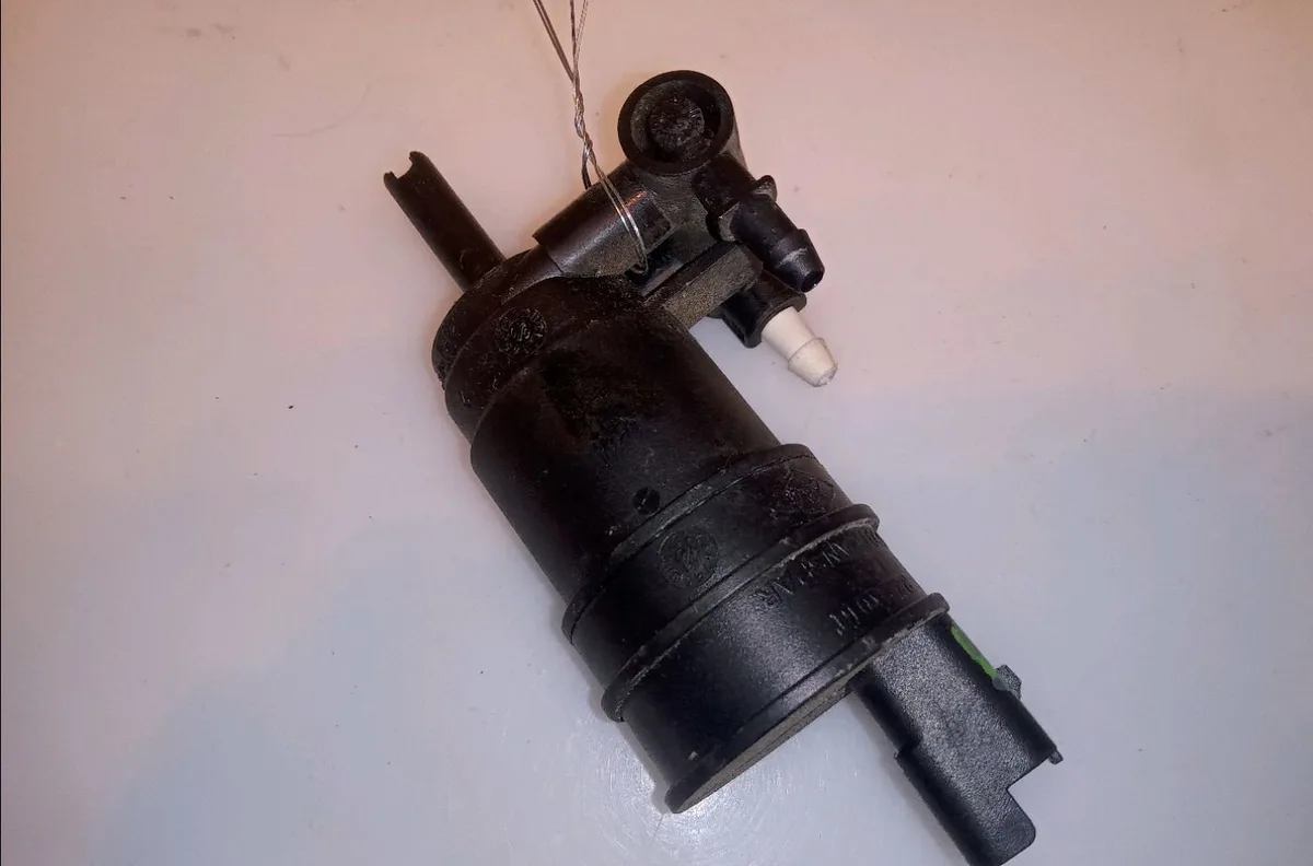 Pompe lave-glace avant RENAULT MEGANE SCENIC I 2000 occasion