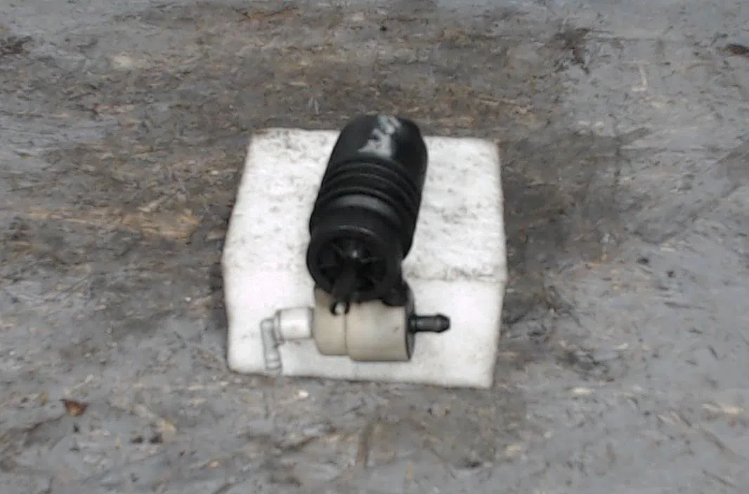 Pompe lave-glace avant Seat ALTEA (5P1) 2.0 tdi 16v (2004) occasion
