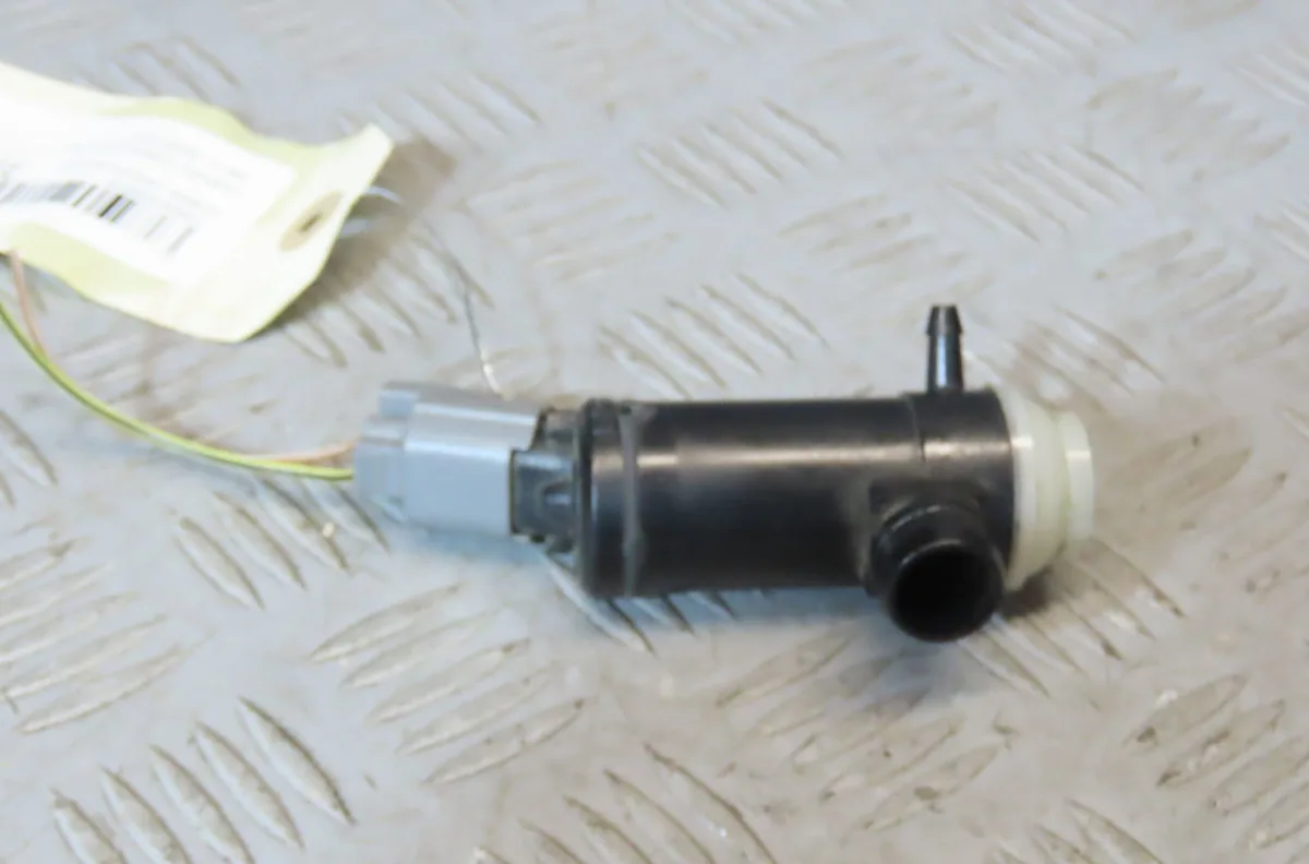 Pompe lave-glace avant SUBARU FORESTER occasion