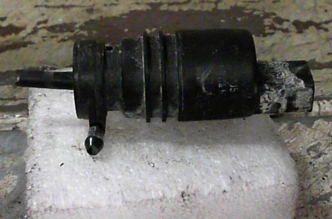 Pompe lave-glace avant Volkswagen NEW BEETLE (9C1, 1C1) 2.0 (1998-2010) occasion