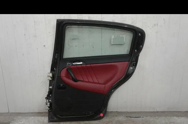 Porte arrière droite Alfa romeo 147 (937_) 1.6 16v t.spark (937.axa1a, 937.axb1a, 937.bxb1a) (2001-2010) occasion