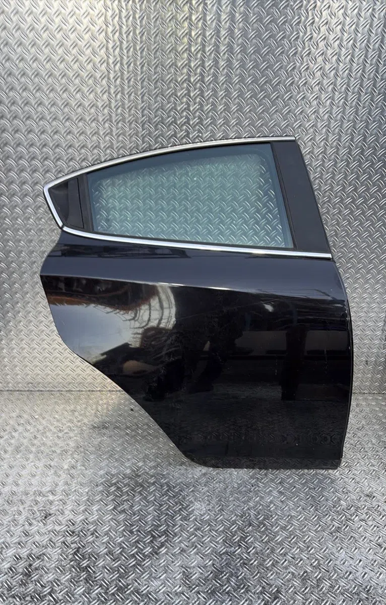 Porte arrière droite Alfa romeo GIULIETTA (940_) 2.0 jtdm (940.fxl1a) (2010-2020) occasion