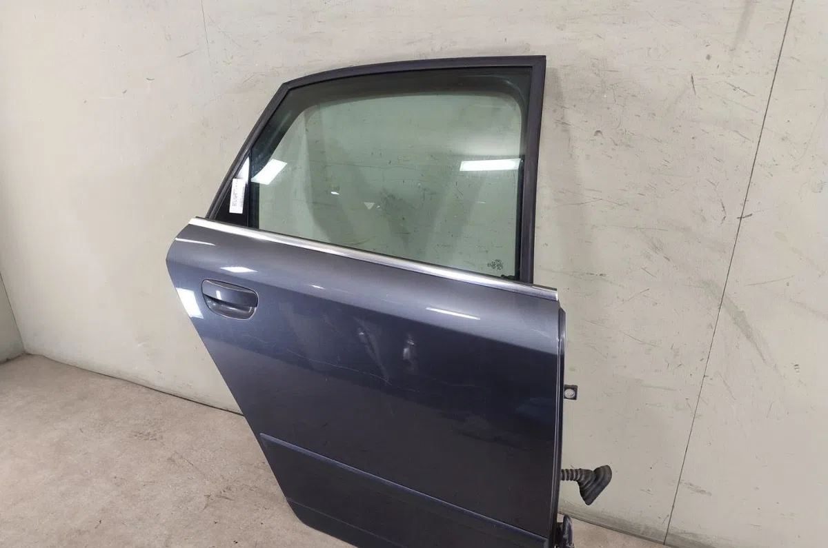 Porte arrière droite AUDI A4 2  A4 2 PHASE 1 occasion