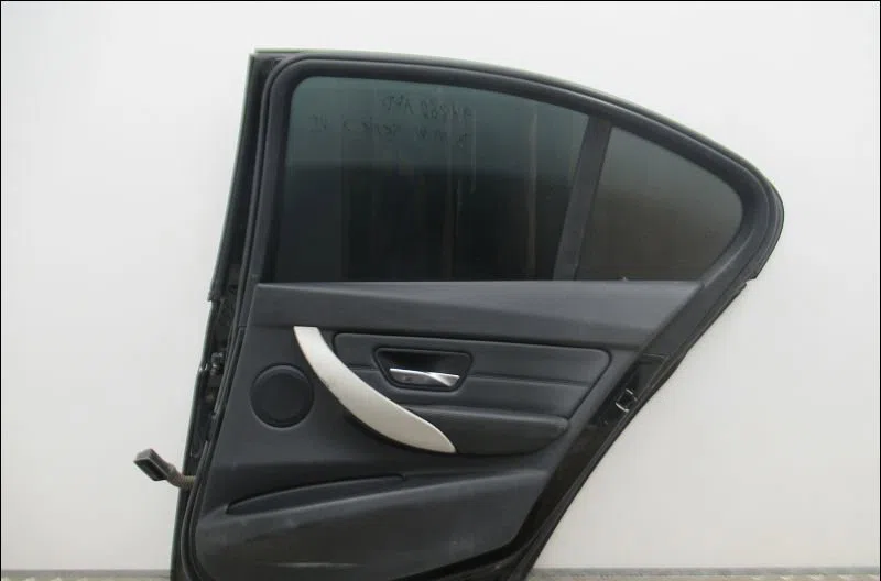 Porte arrière droite Bmw 3 (F30, F80) 318 d (2012-2018) occasion