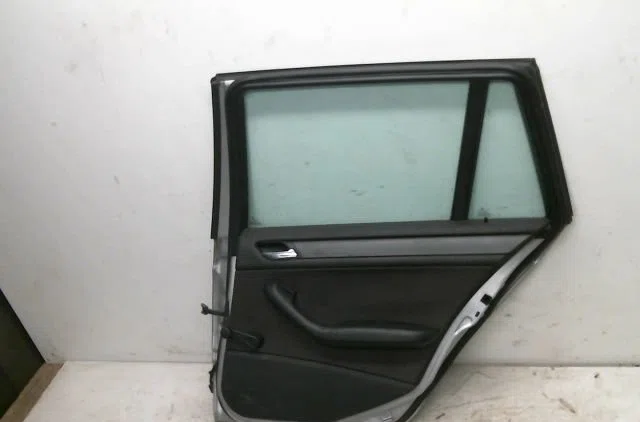 Porte arrière droite Bmw 3 Touring (E46) 320 d (2000-2001) occasion
