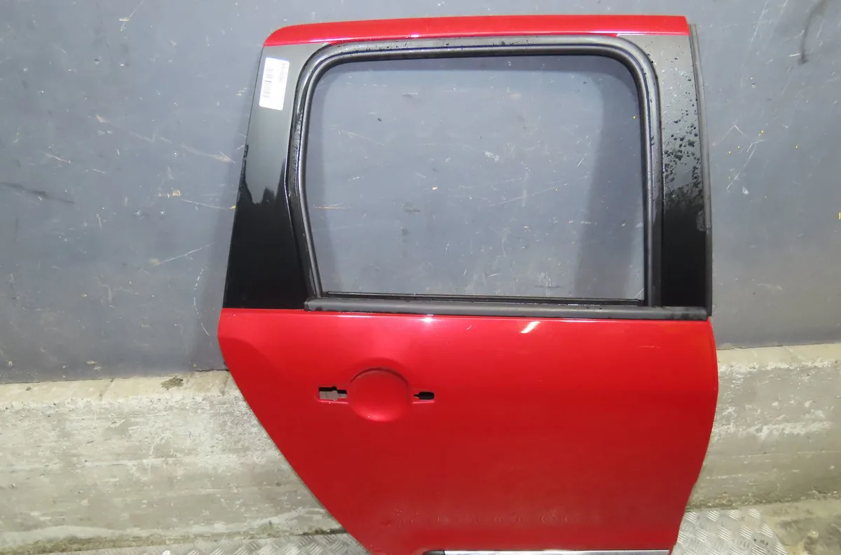 Porte arrière droite Citroen C3 PICASSO (SH_) 1.4 vti 95 (2009) occasion