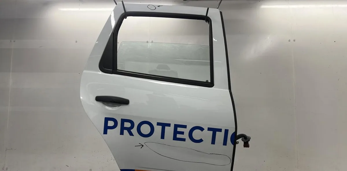 Porte arrière droite DACIA DUSTER 1 PHASE 2 occasion