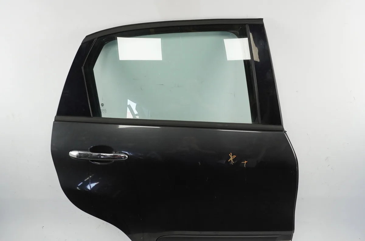 Porte arrière droite Fiat 500L (351_, 352_) 1.6 d multijet (199lye1b) (2013) occasion