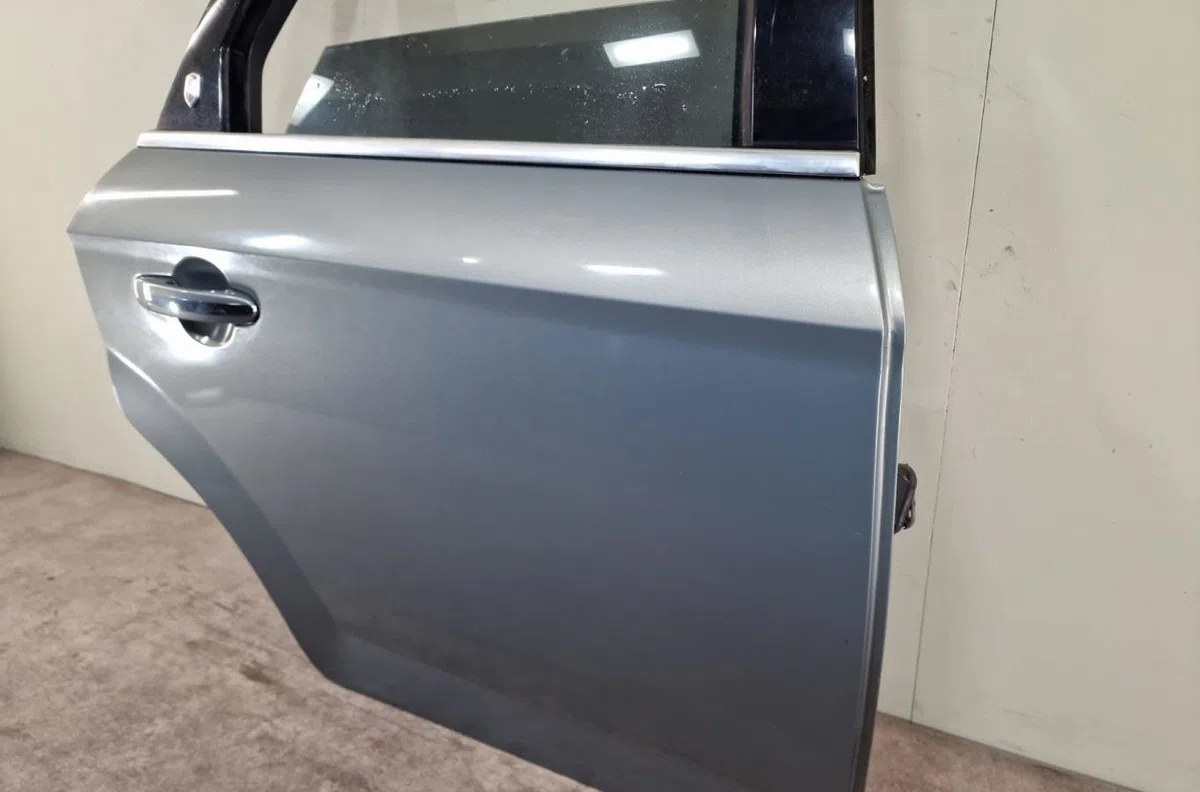 Porte arrière droite FORD MONDEO 3  MONDEO 3 PHASE 1 BREAK occasion
