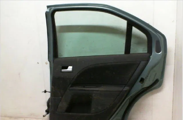 Porte arrière droite FORD MONDEO II occasion