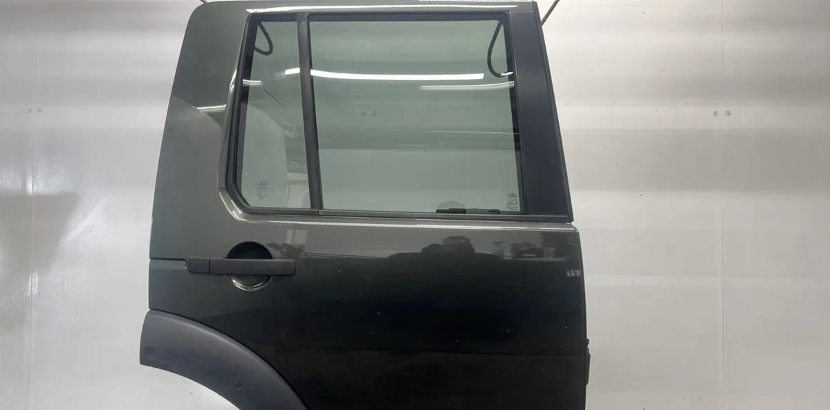 Porte arrière droite LAND ROVER DISCOVERY 3 occasion