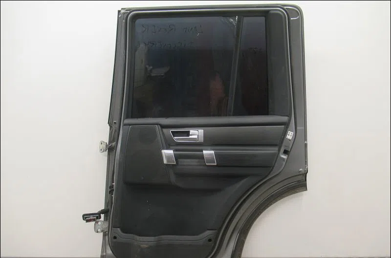 Porte arrière droite Land rover DISCOVERY IV (L319) 3.0 td 4x4 (2010-2018) occasion