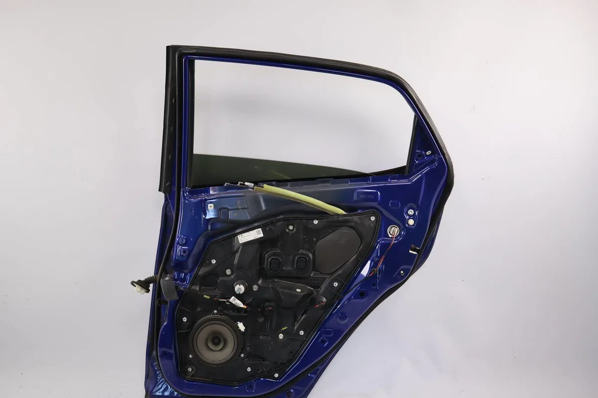 Porte arrière droite Mazda 2 (DE_, DH_) 1.3 (de3fs) (2007-2015) occasion