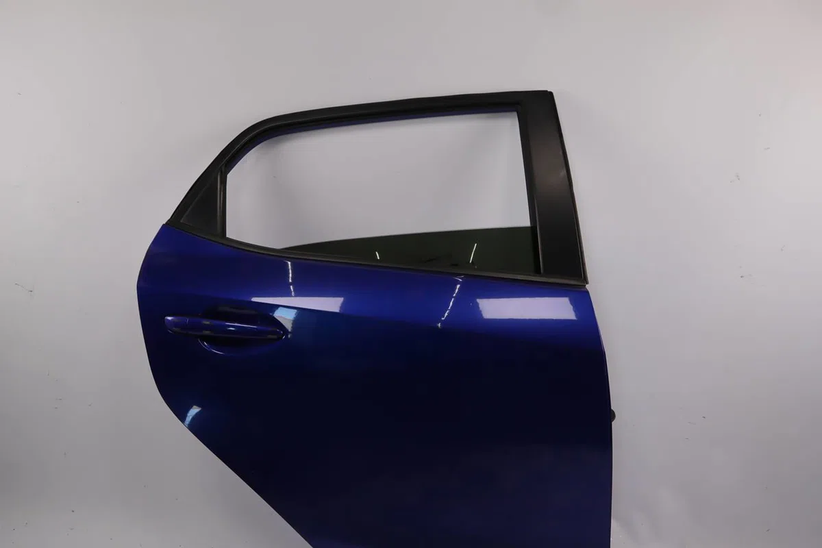 Porte arrière droite Mazda 2 (DE_, DH_) 1.3 (de3fs) (2007-2015) occasion