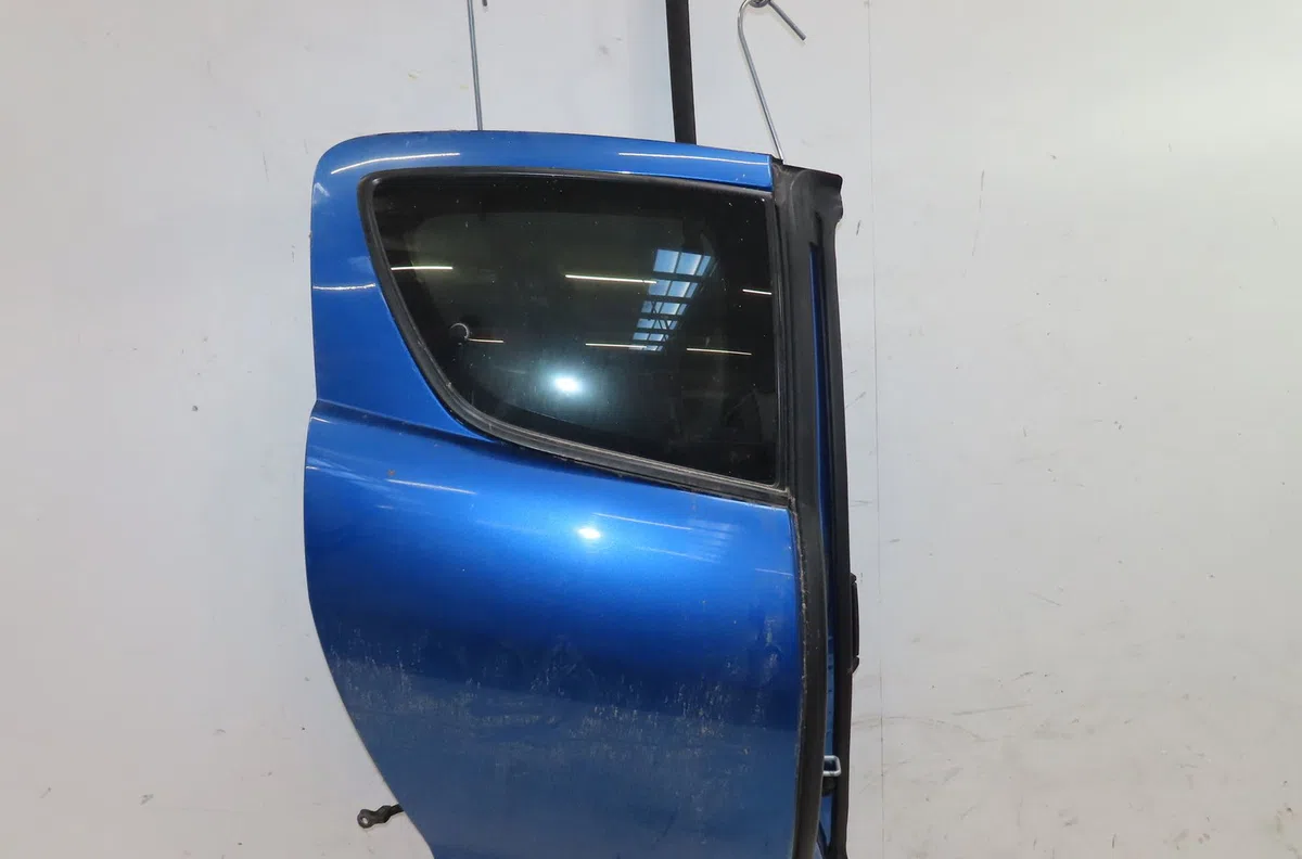 Porte arrière droite MAZDA RX8  1.3i occasion