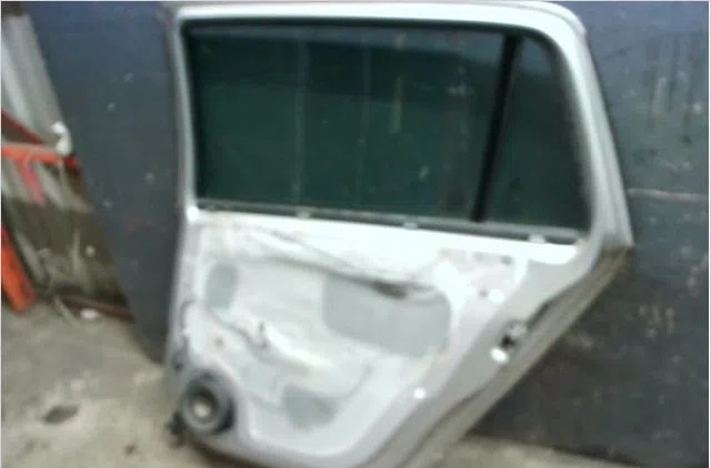 Porte arrière droite Opel ASTRA H Break (A04) 1.6 (l35) (2004-2010) occasion