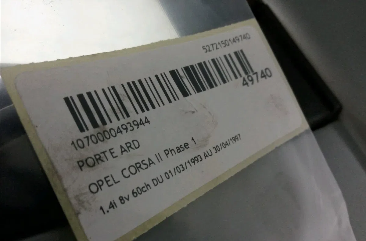 Porte arrière droite Opel CORSA B (S93) 1.4 i (f08, f68, m68) (1993-2000) occasion