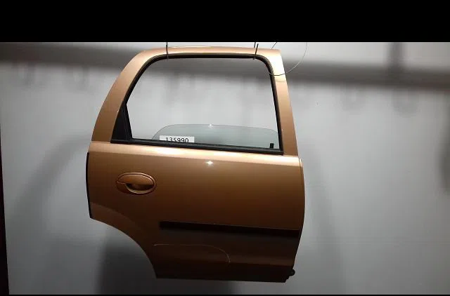 Porte arrière droite Opel CORSA C (X01) 1.3 cdti (f08, f68) (2003-2009) occasion