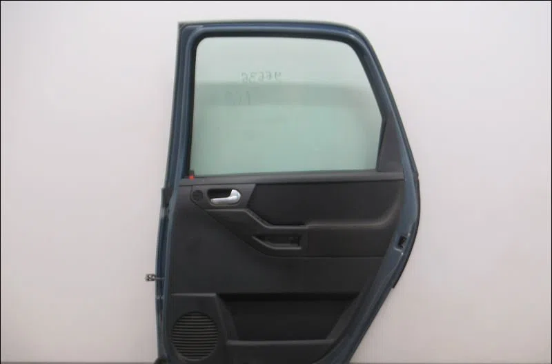 Porte arrière droite Opel MERIVA A Monospace (X03) 1.6 (e75) (2003-2010) 5 portes occasion