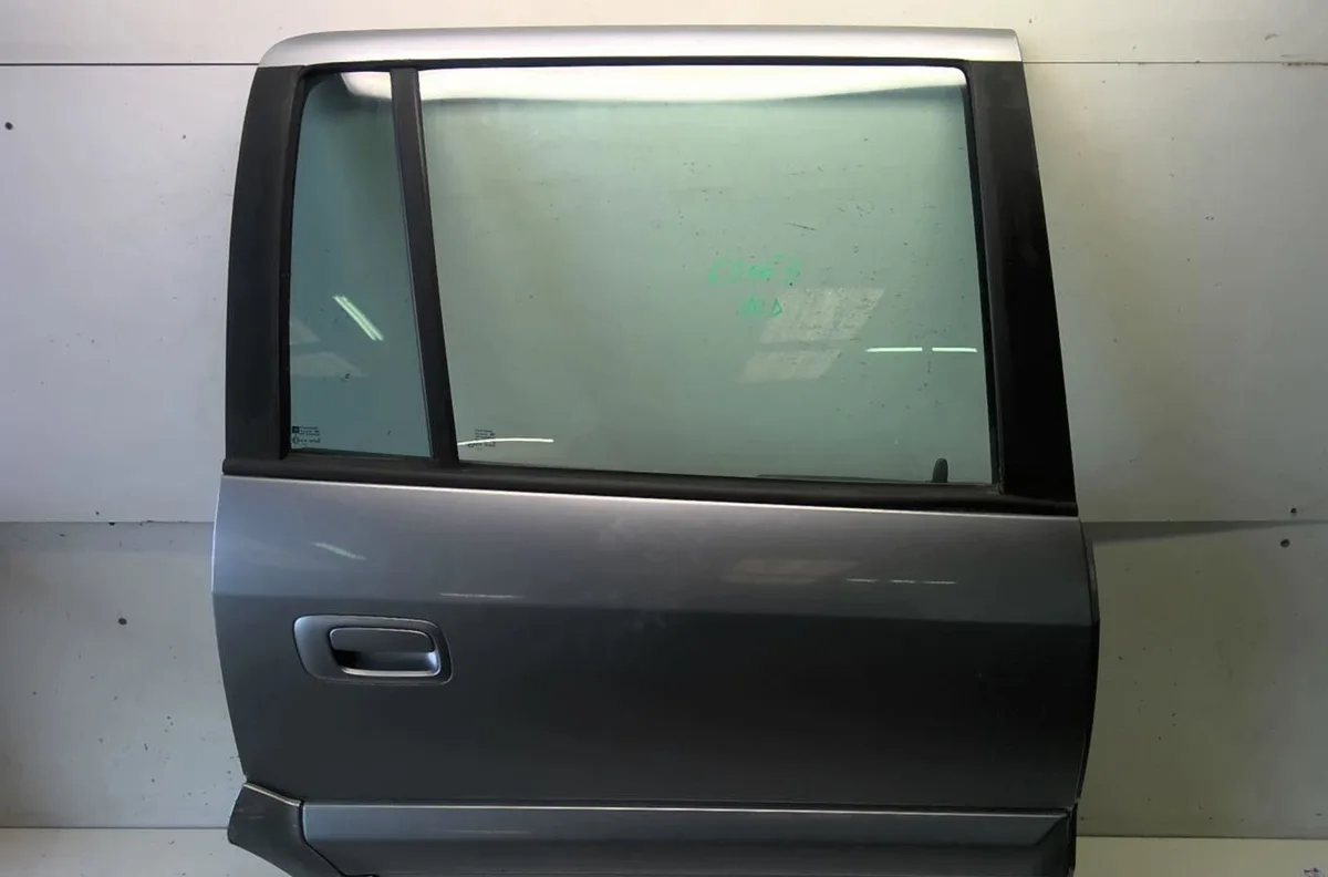 Porte arrière droite Opel ZAFIRA A Monospace (T98) 2.2 16v (f75) (2000-2005) occasion