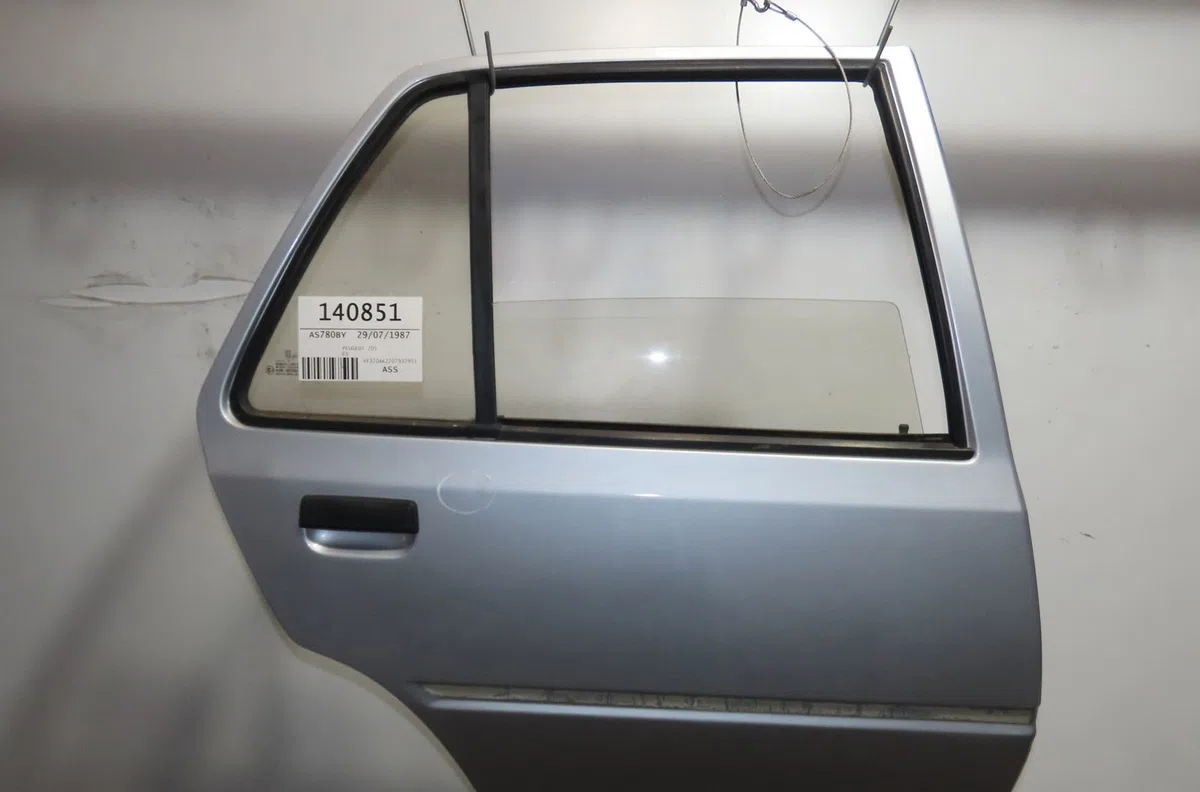Porte arrière droite Peugeot 205 II (20A-C) 1.4 (1988-1998) occasion