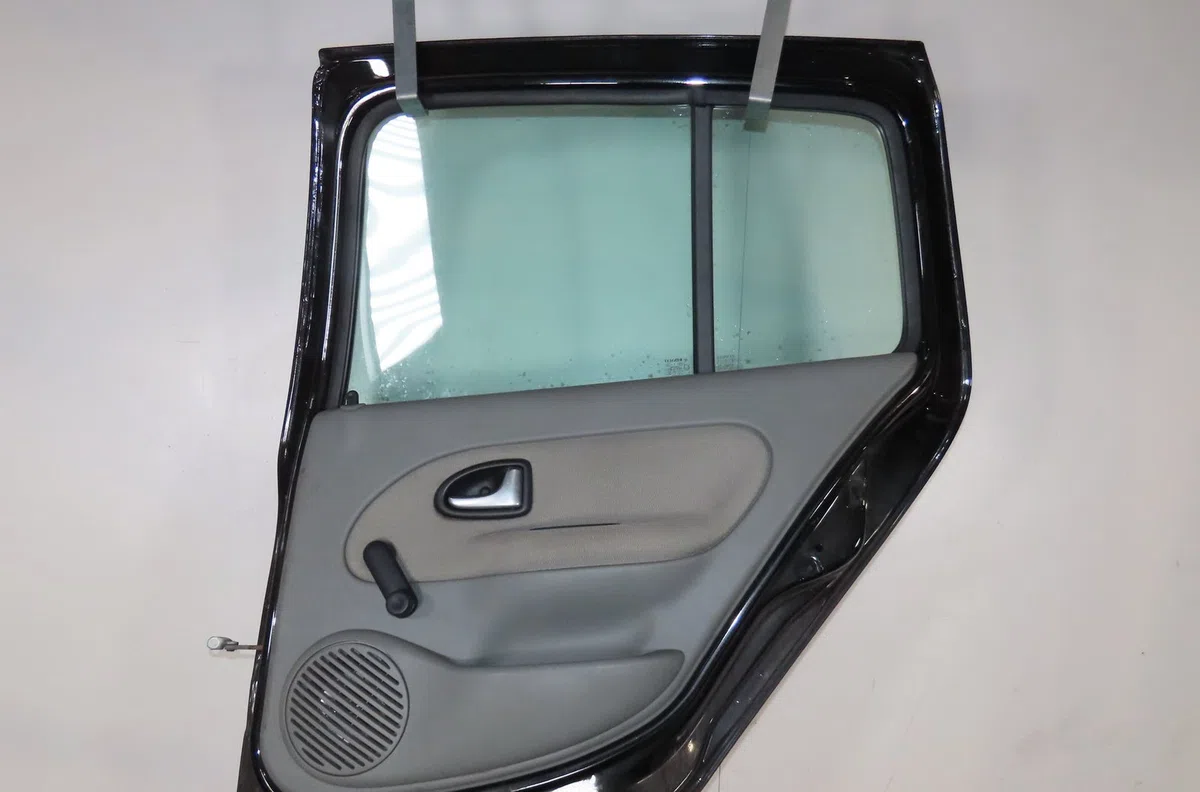 Porte arrière droite Renault CLIO II (BB_, CB_) 1.4 16v (b-cb0p, bb13) (2000-2008) 5 portes occasion