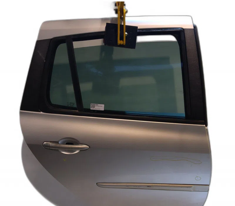 PORTE ARRIERE DROITE RENAULT CLIO III 7751478294