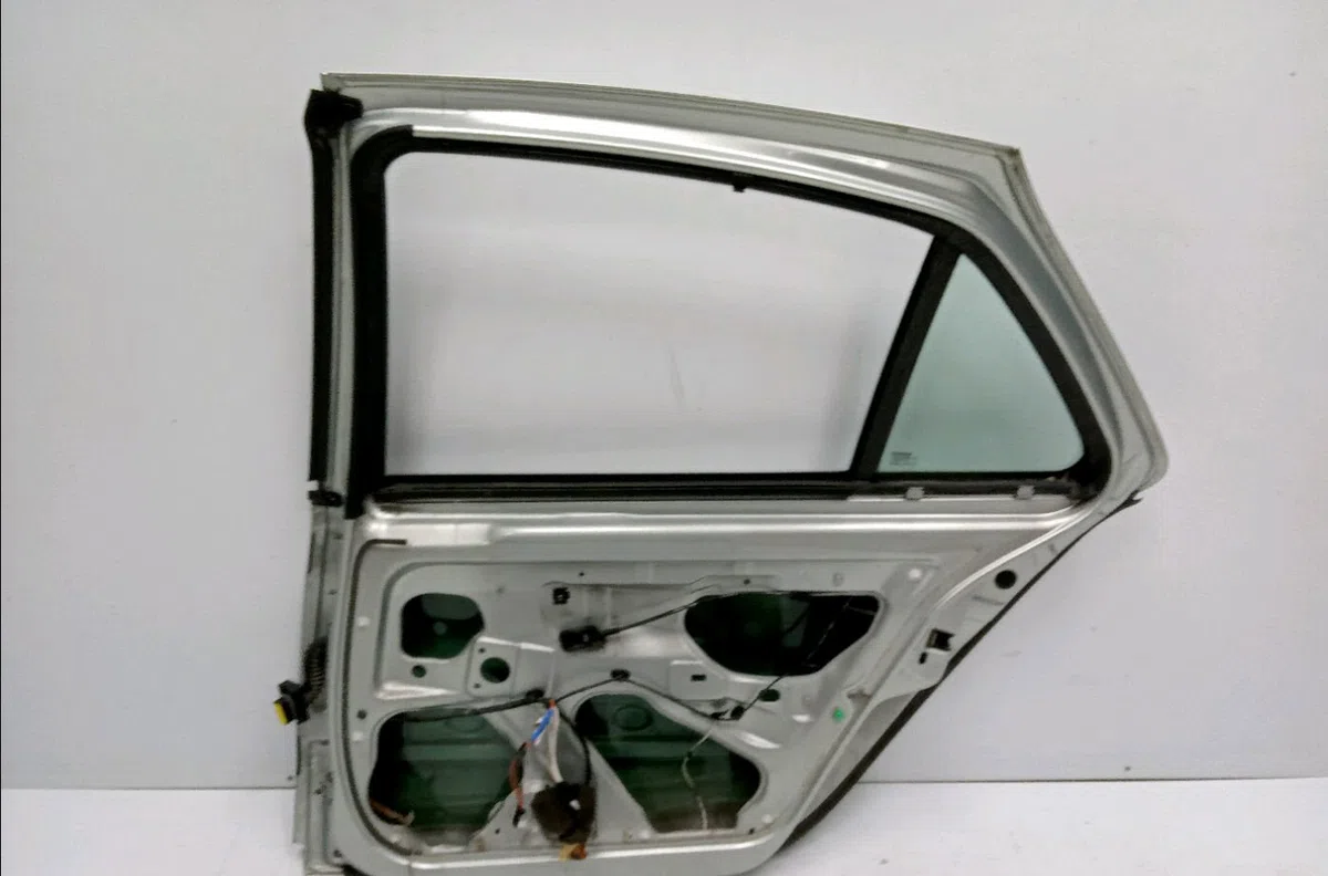 Porte arrière droite Renault LAGUNA II (BG0-1_) 1.9 dci (bg08, bg0g) (2001-2007) occasion