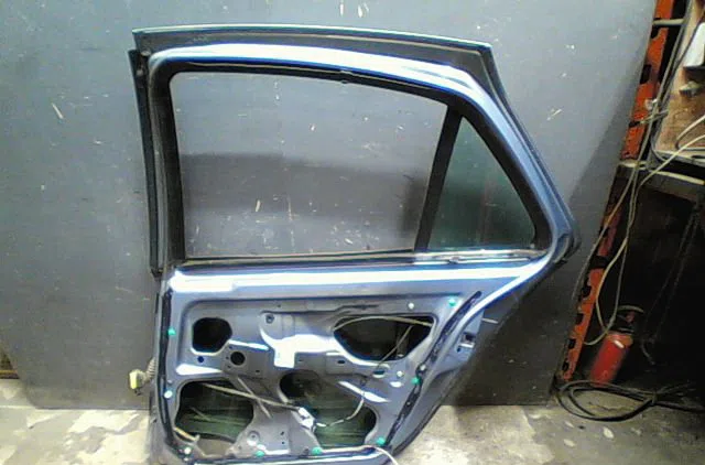 Porte arrière droite Renault LAGUNA II (BG0-1_) 1.9 dci (bg08, bg0g) (2001-2007) occasion