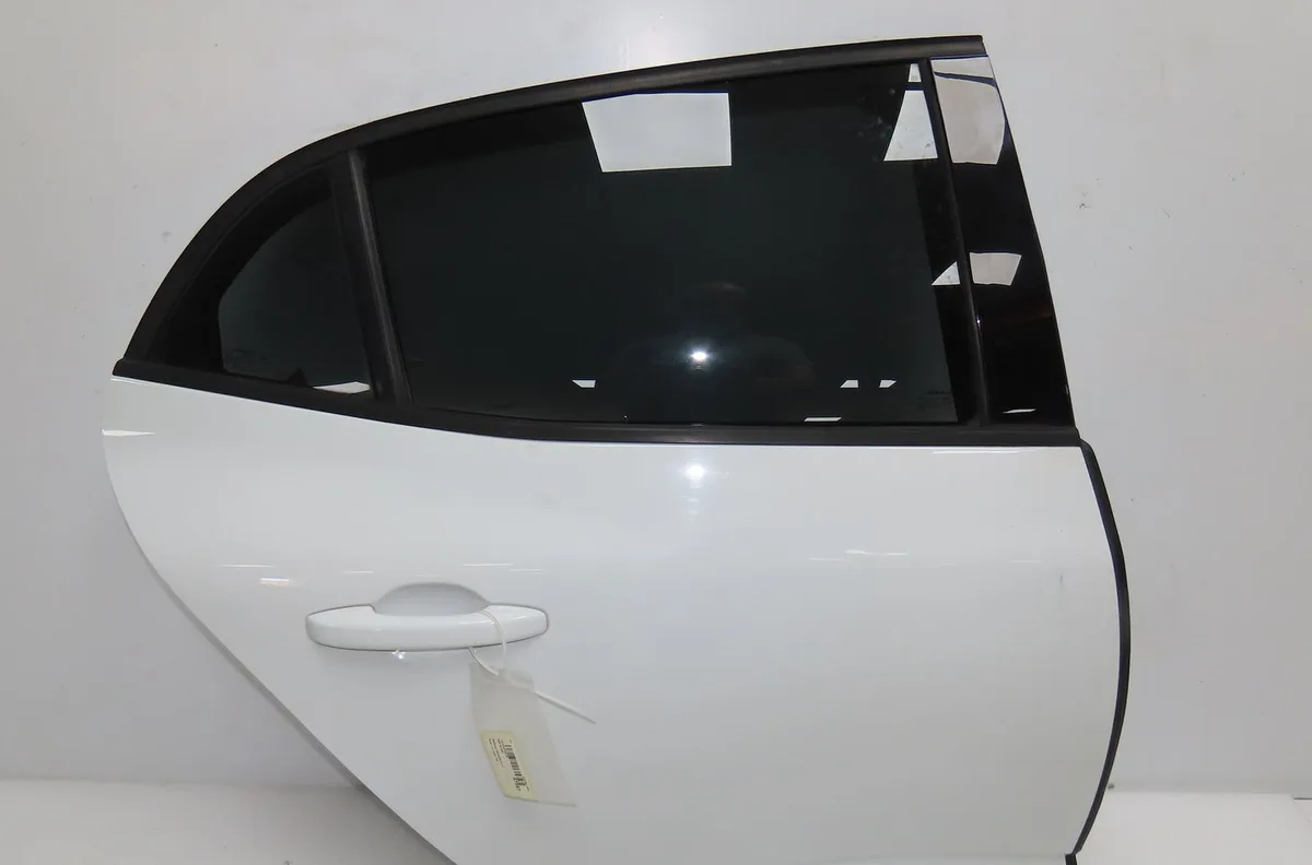 Porte arrière droite Renault MEGANE IV 3-5 portes (B9A-M-N_) 1.5 dci 90 (b9a1) (2015) occasion