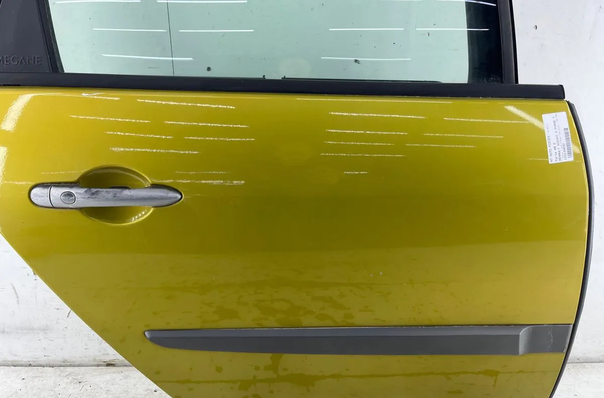 Porte arrière droite RENAULT SCENIC 2 PHASE 1 occasion