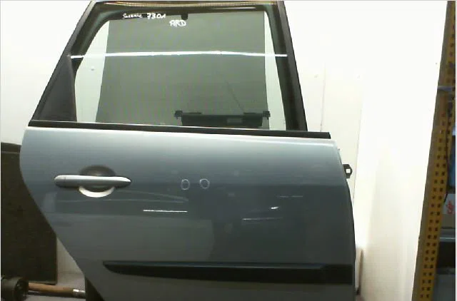 Porte arrière droite Renault SCÉNIC II (JM0-1_) 1.6 16v (jm1r) (2005-2008) occasion