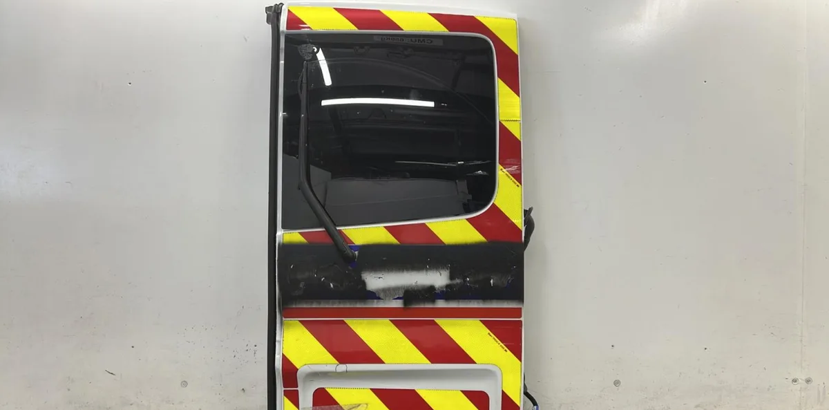 Porte arrière droite RENAULT TRAFIC 3 COURT PHASE 1 occasion