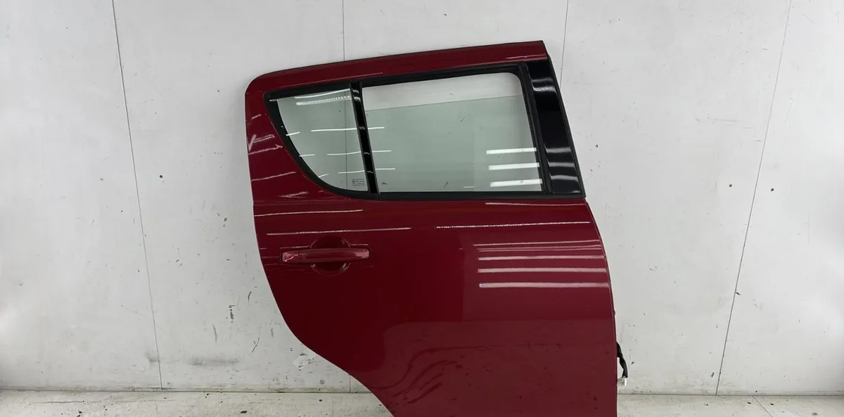 Porte arrière droite SUZUKI SWIFT 4 occasion