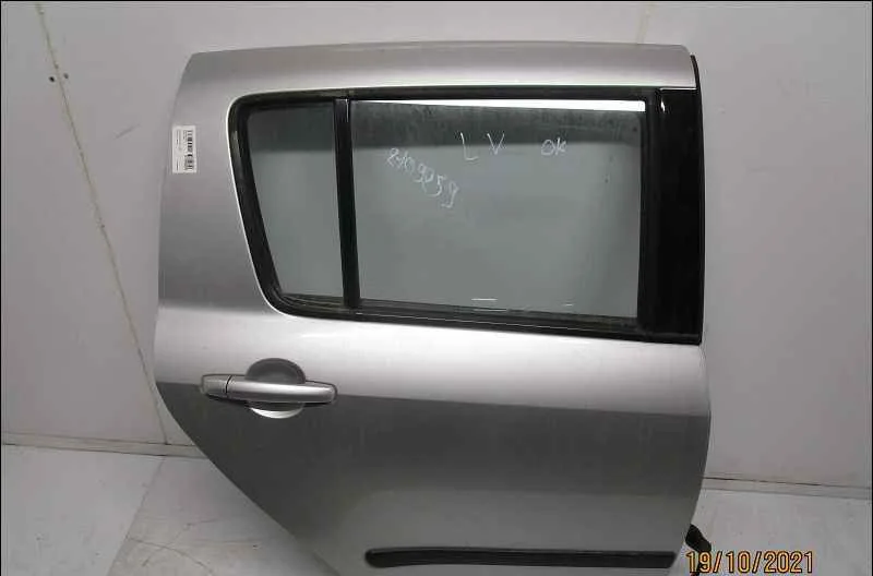 Porte arrière droite SUZUKI SWIFT III occasion