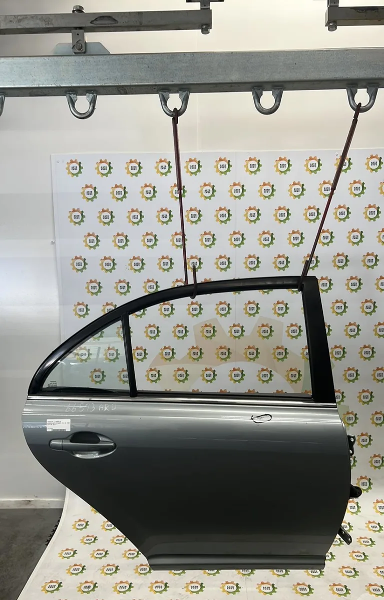 Porte arrière droite TOYOTA AVENSIS 2 PHASE 2 occasion
