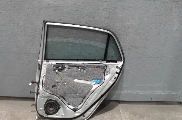 Porte arrière droite Toyota COROLLA (_E12_) 1.4 d (nde120_) (2004-2007) 5 portes occasion