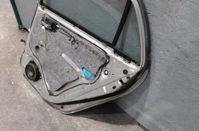 Porte arrière droite Toyota COROLLA (_E12_) 1.4 d (nde120_) (2004-2007) 5 portes occasion