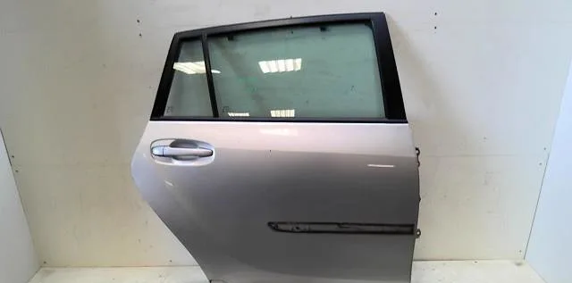 Porte arrière droite Toyota VERSO (_R2_) 2.0 d-4d (aur20_) (2009-2018) occasion