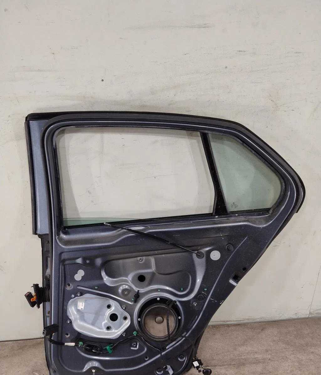 Porte arrière droite VOLKSWAGEN JETTA 3  JETTA 3 occasion